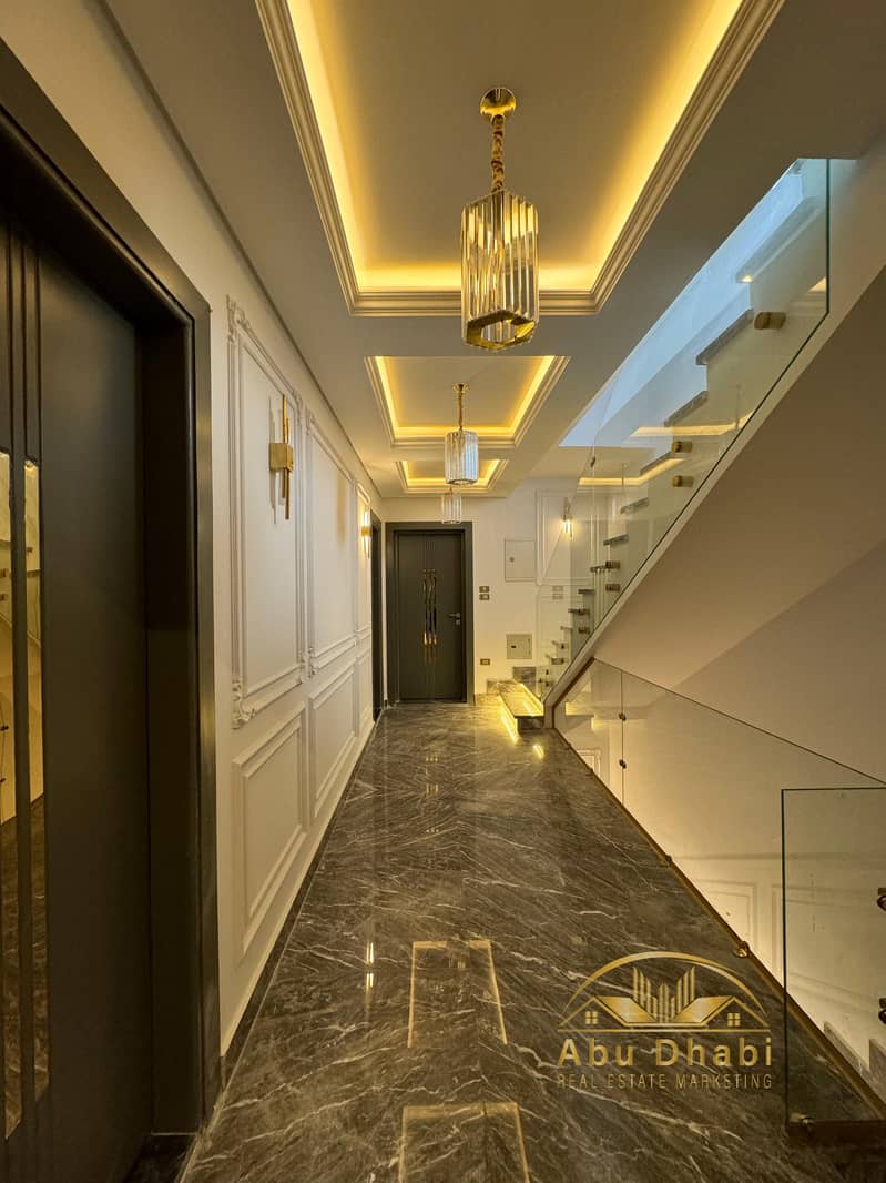 6 e1f286d9-3978-475a-aa6b-0f9ffce5bded. jpg