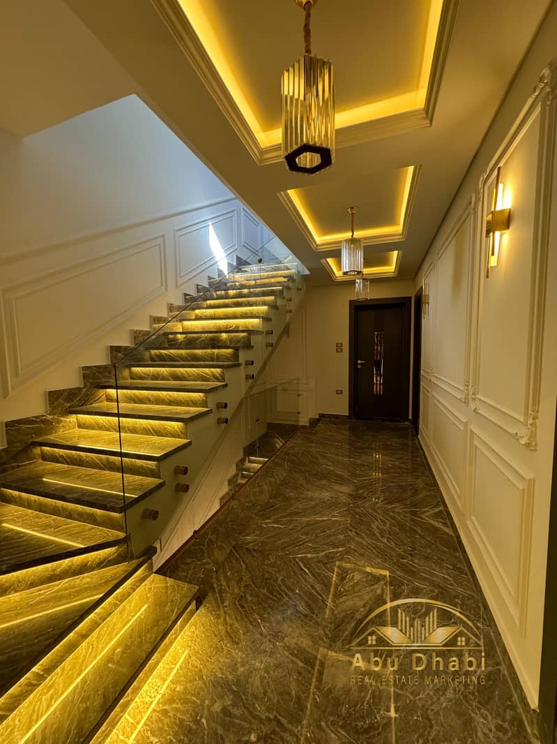 17 22037acb-d0c6-41ed-a186-d2a3d7d53295. jpg