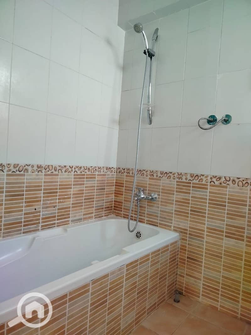 6 364d8418-8701-4d03-90ef-ad860fa90327. jpg