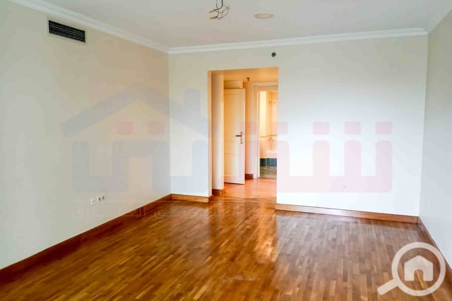 11 WhatsApp Image 2025-12-27 at 15.01. 05. jpg