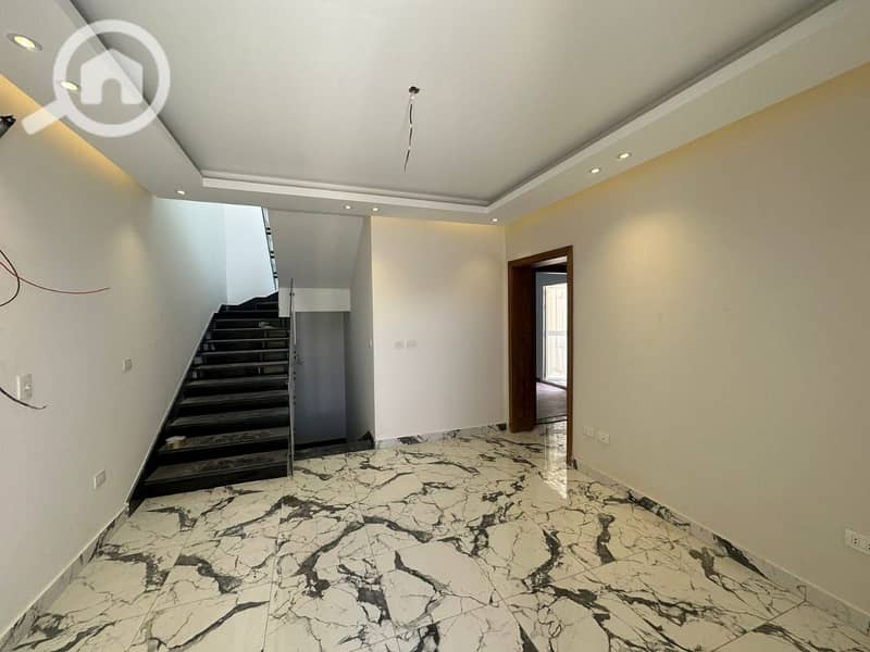 3 4ac391fe-1652-4653-b427-7c9347a9f77d - Copy. jpg