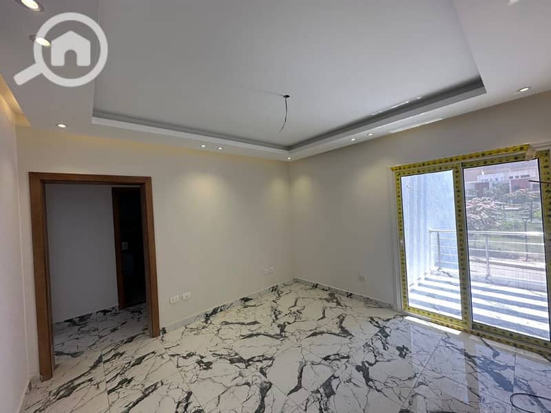 14 a70c4cdb-e09a-48a9-8fd0-0bd5fe8482da. jpg