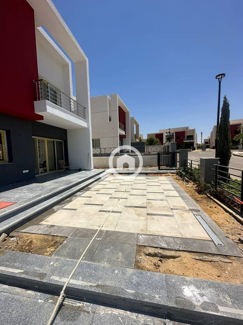 17 b52cac0b-0b80-47c8-871c-154a6b58b259. jpg