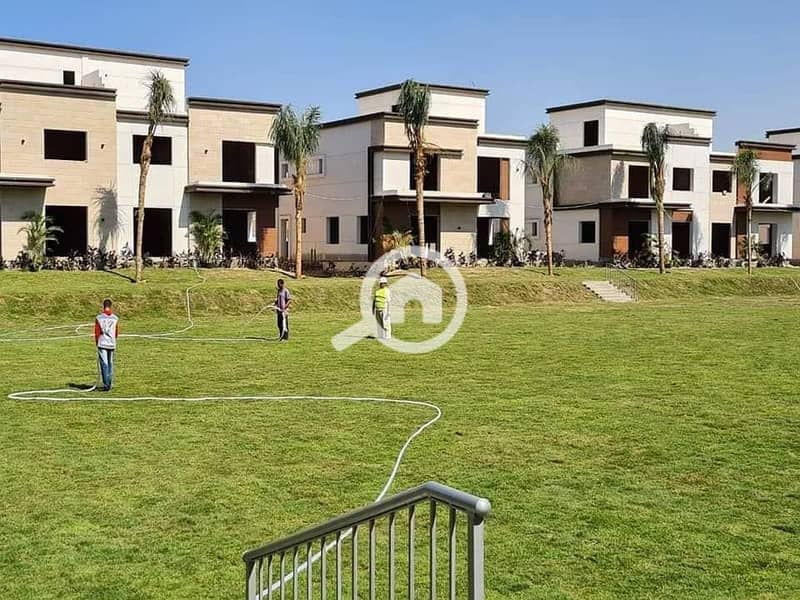 4 888206ad-7ba9-4b33-a6a7-aaa66c0dca0e. jpg