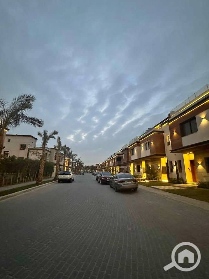 10 492231200_122172871916288369_5878060828499910052_n. jpg