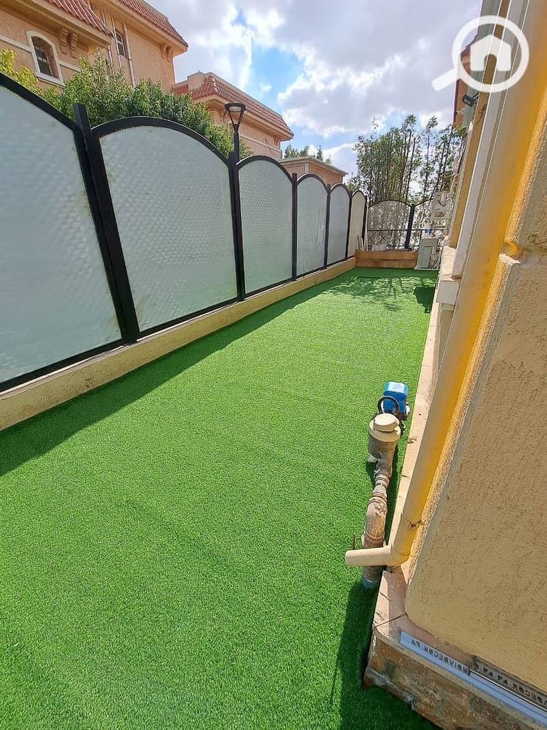 14 be7ff579-5796-4cd1-8b0d-643ee5d1e90c. jpg