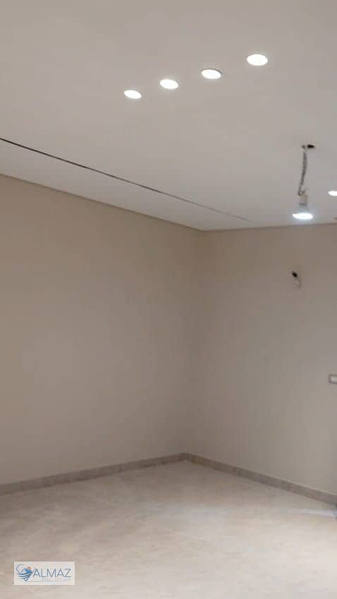 27 WhatsApp Image 2025-12-30 at 11.44. 05 AM (3). jpeg