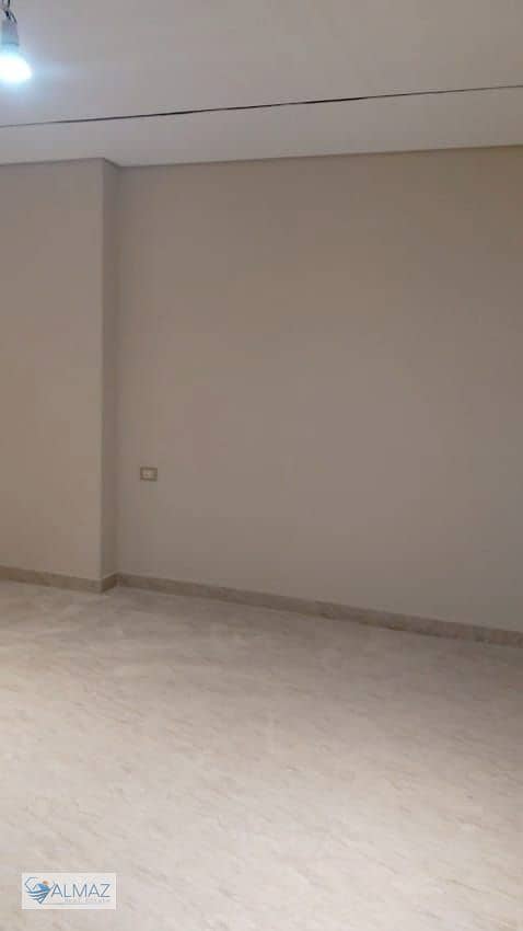 40 WhatsApp Image 2025-12-30 at 11.44. 07 AM (3). jpeg