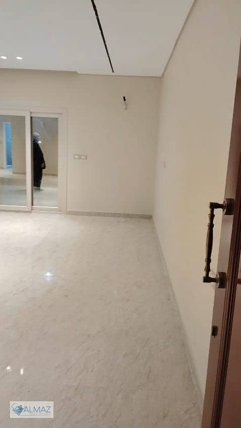 46 WhatsApp Image 2025-12-30 at 11.44. 08 AM (3). jpeg