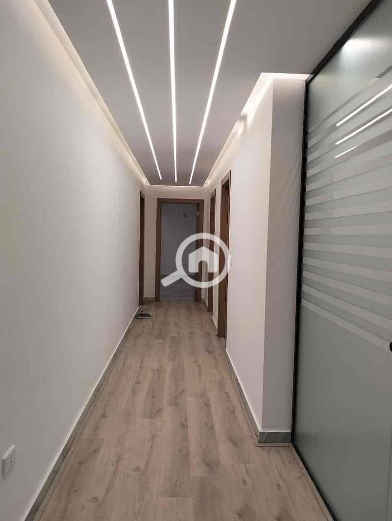 4 787ea7ae-185f-4565-8110-8e147c69dd15. jpg