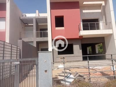 3 Bedroom Villa for Sale in Madinaty, Cairo - 15fcc125-2cc2-4572-8ac1-1edaa6fae588. jpeg