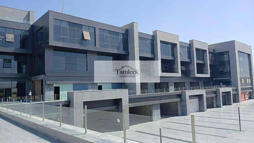 5 df82bba2-826e-45f7-84a5-ff2b42d83585. jpg