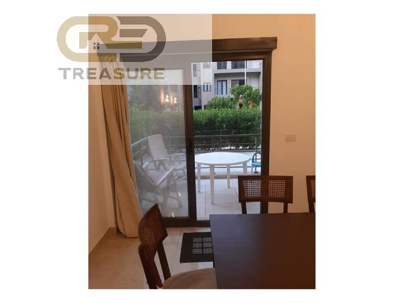 8 c8b8b19e-dd81-4c87-b3d6-c97f2e591e02. jpg