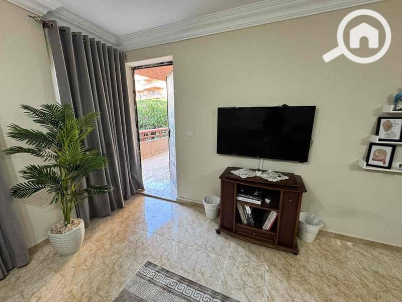 3 cbd904b9-c7c6-460a-8eab-e8aca7f45d8d. jpg