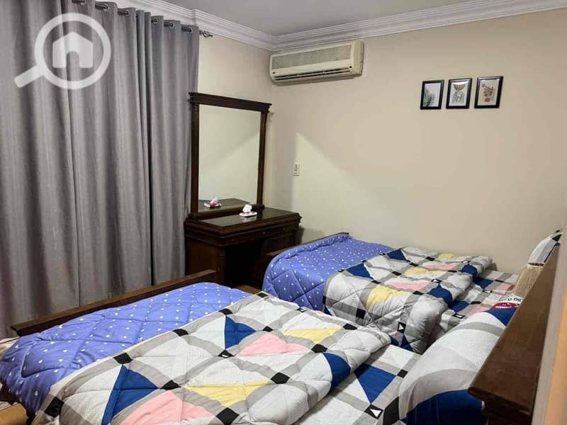 12 747c42aa-d836-4de2-9d40-7ae9658563d7. jpg