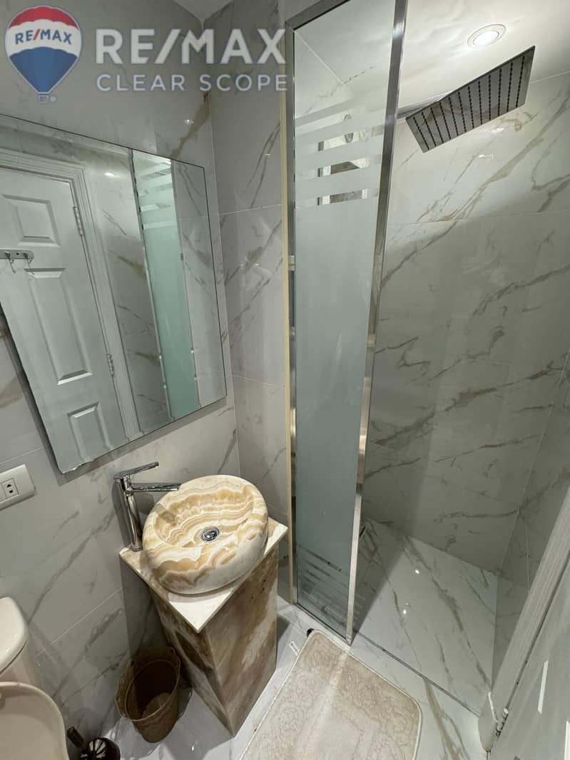 6 34e1c2b4-bab8-4a12-988d-58e799117745. jpg