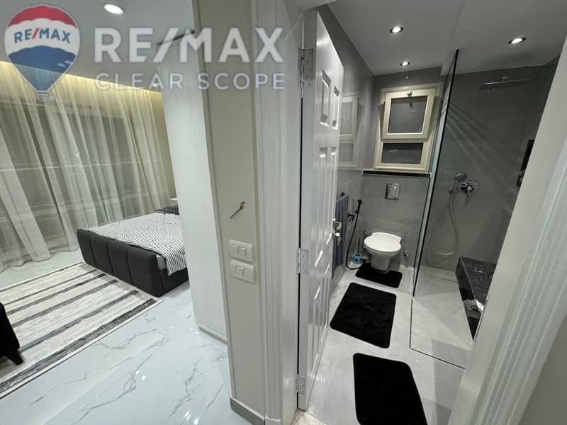 11 668e89a6-fc81-43c5-b348-c0f80e506deb. jpg