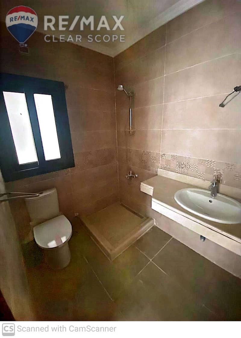 5 642101ea-0996-4029-b91f-01706ac7bb2a. jpg