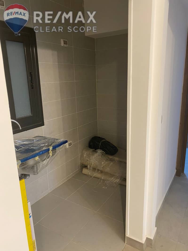 8 fc0bf172-fb1f-4dfb-b3de-ca6ddeaee351. jpg