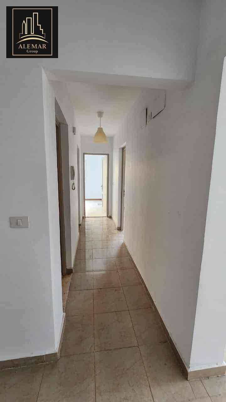 5 031f31b8-d4ea-40e5-958a-ccb28f26d440. jpg