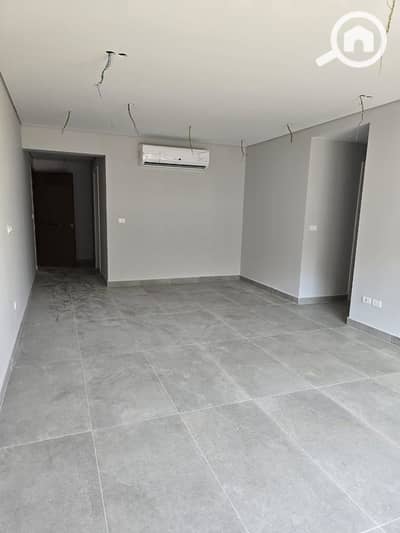 3 Bedroom Flat for Sale in Sheikh Zayed, Giza - 1. jpeg