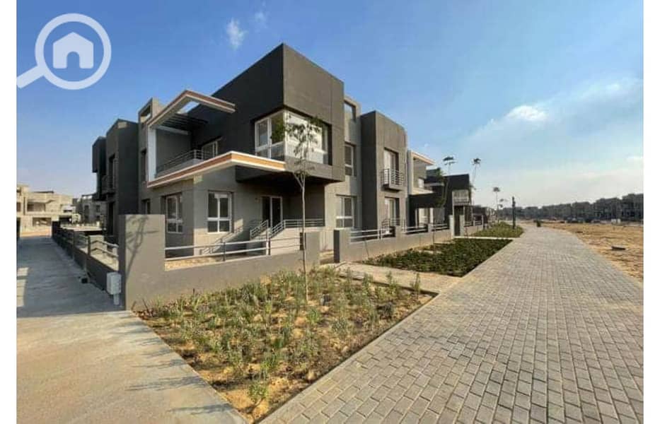 5 3460577-1ab6fo. jpg