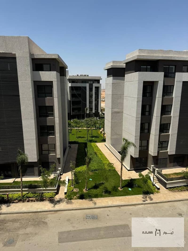 6 683b332b-ff38-4f2e-b77f-5027be0ddbe3. jpg