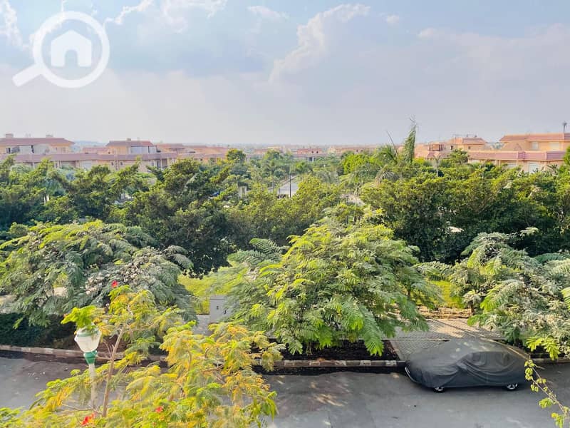 10 c883d711-f0e5-4ef7-aa48-6c8fea83b098. jpeg