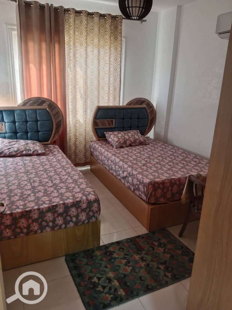 11 f0ea6c59-05ae-4b95-9d30-1262d49d758d. jpg