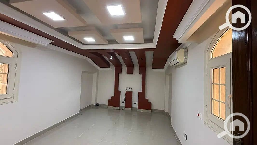 6 9f15c826-987a-4835-bbe7-d6fa467e74ee. jpeg