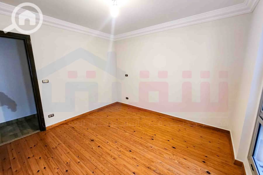 4 WhatsApp Image 2025-12-24 at 11.50. 26. jpg