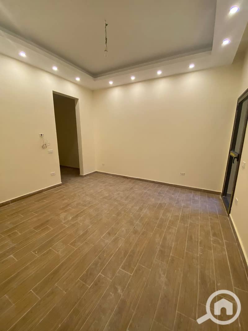 2 d34aaa2e-b911-4f74-9407-b5eb5572f928. jpg