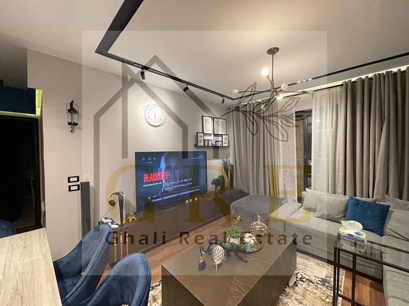 2 4b80707b-ed2d-47a2-87af-02e477421d92. jpg