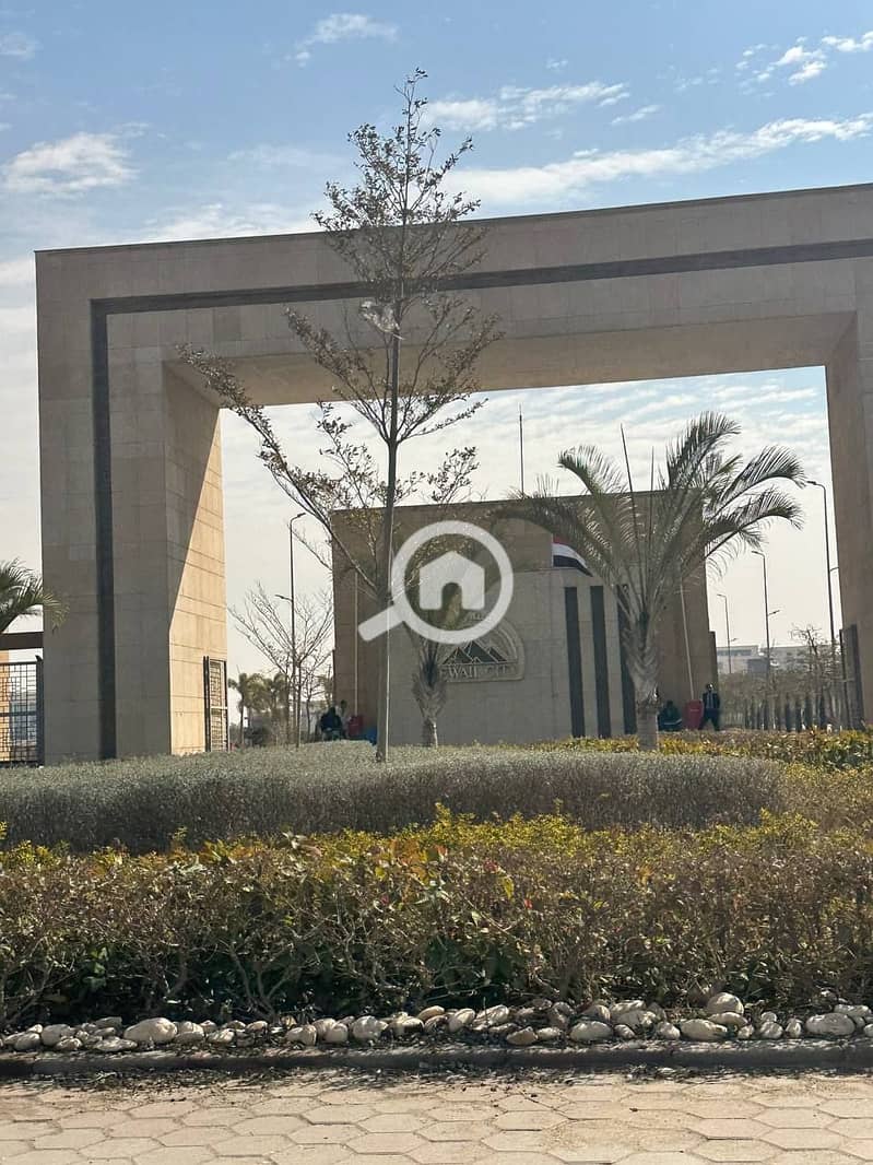 10 e9ae5809-1dca-4884-82c4-f5dcc1689c41. jpg