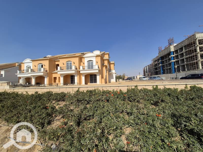 6 efb07584-5b63-4ea1-aa2b-4c09743fe2d4. jpeg