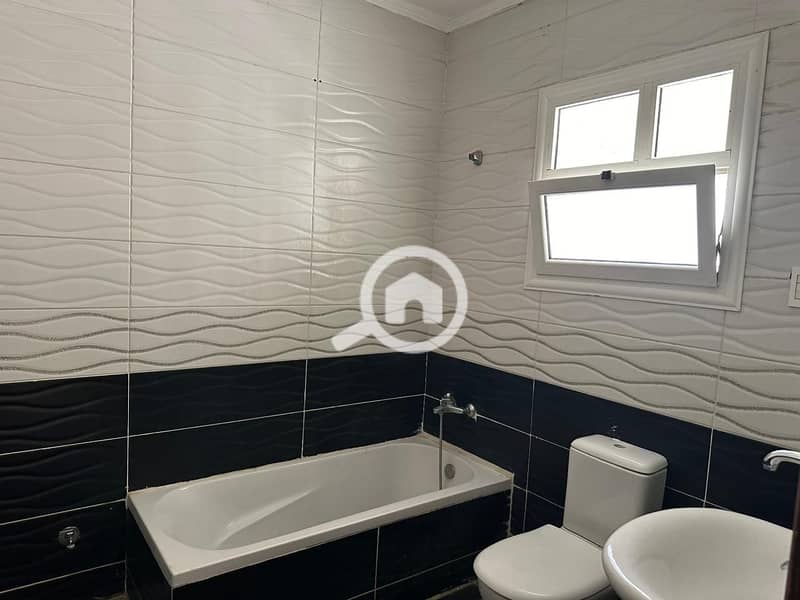 5 0499e433-7001-4be1-8ad6-870eb28ba16b. jpg