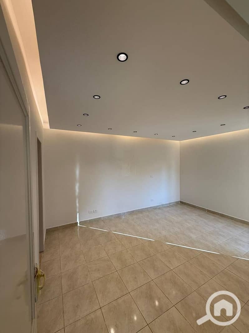 3 85f8c17b-0c4b-4f25-8bd2-491316656e1d. jpg