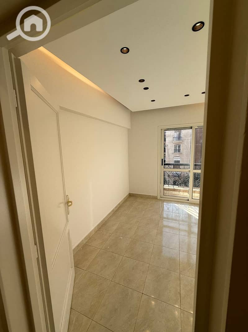 6 93865360-2d22-4ad8-9fe2-9093c3e6f9ba. jpg