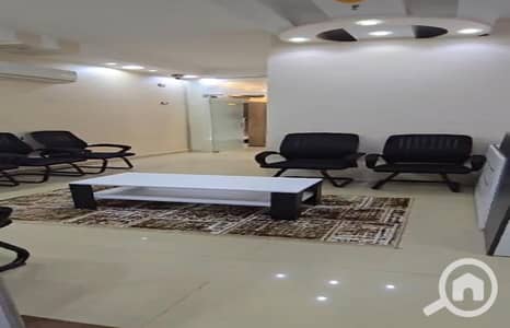 مکتب  للبيع في الشيخ زايد، الجيزة - IMG-20250924-WA0014. jpg