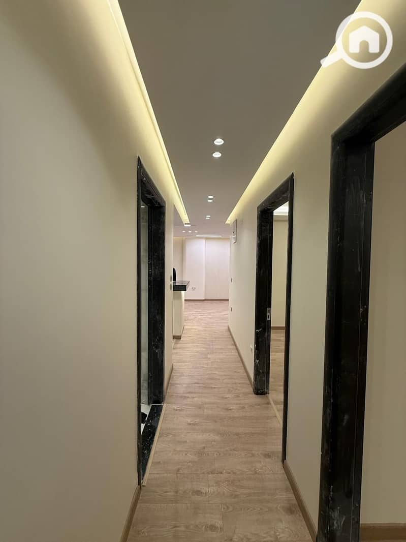 2 1f8d8d77-8794-41eb-90fa-b8c5cbaf7aba. jpg