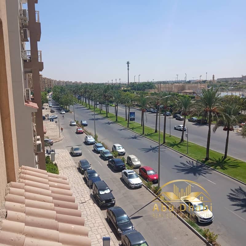 4 c73ada66-5454-40e2-ba8a-4d68ab8478ba. jpg