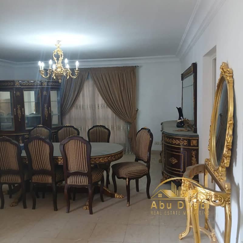 10 f59dd69d-0692-451f-9dd4-7ab3ed4fc02b. jpg