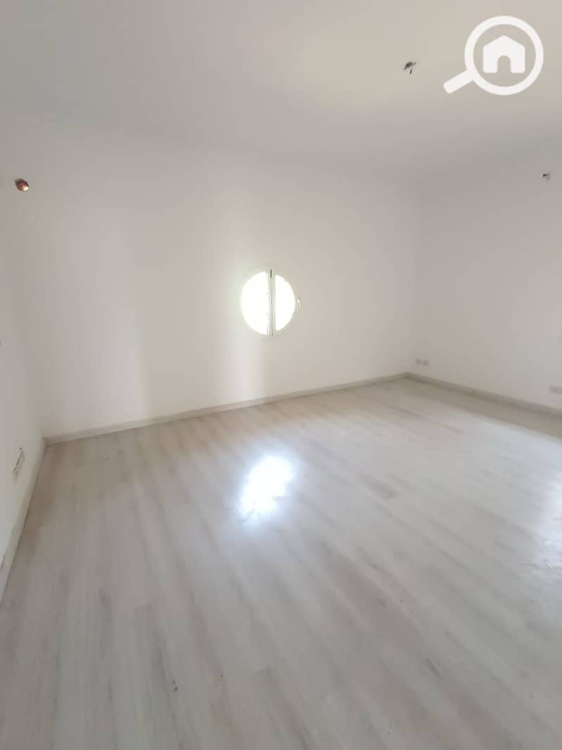 15 7292ef87-a72b-4af3-86b8-c224242bcc7d. jpg