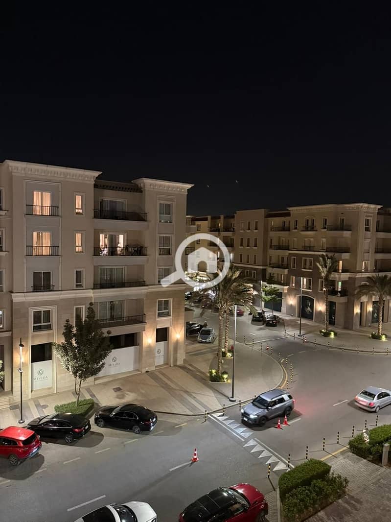 9 313a98ec-3b34-44be-9b14-083f95f497e5. jpg