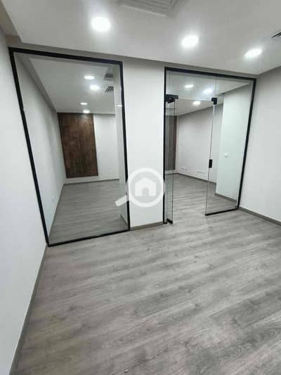 مکتب  للايجار في الشيخ زايد، الجيزة - 9e356b38-c9ec-49f2-a686-1df72e685edc. jpg