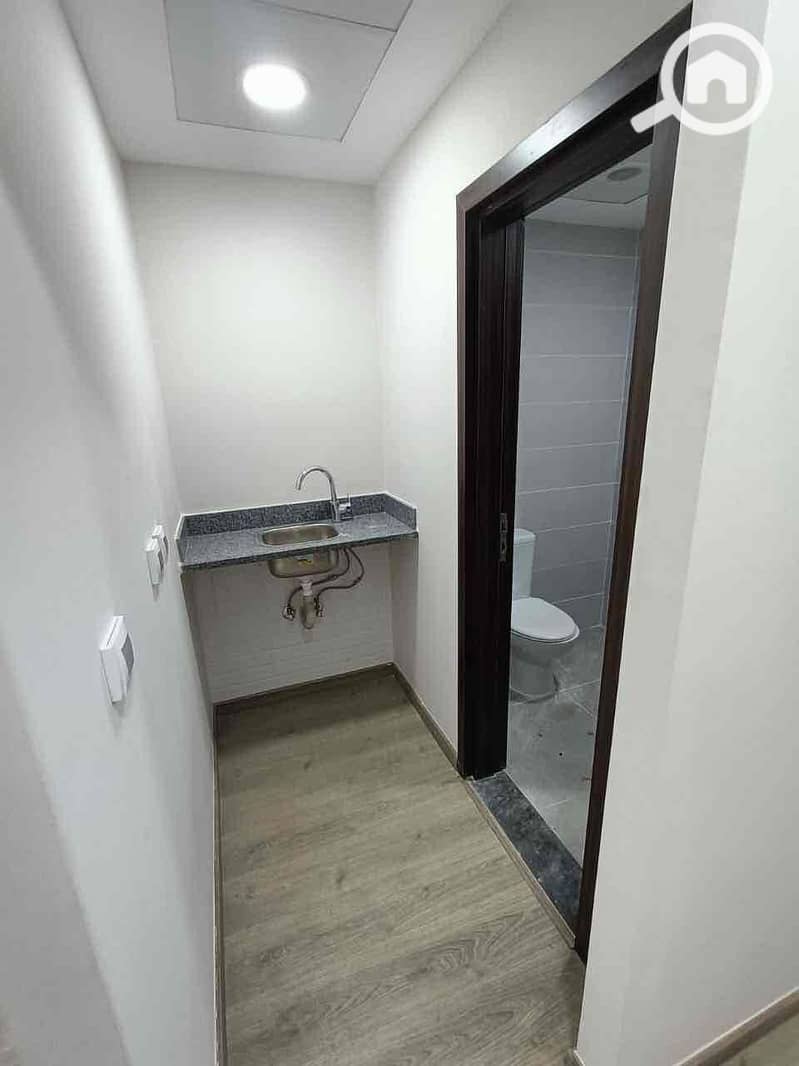 7 ddf30930-824e-4d01-a5de-650082dbd733. jpg