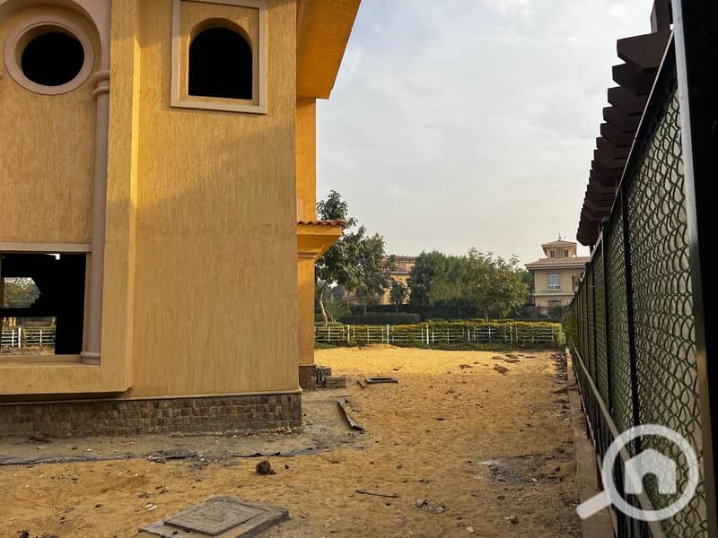 10 281f4962-c554-43e6-a6d1-0ca98b92a55c. jpg