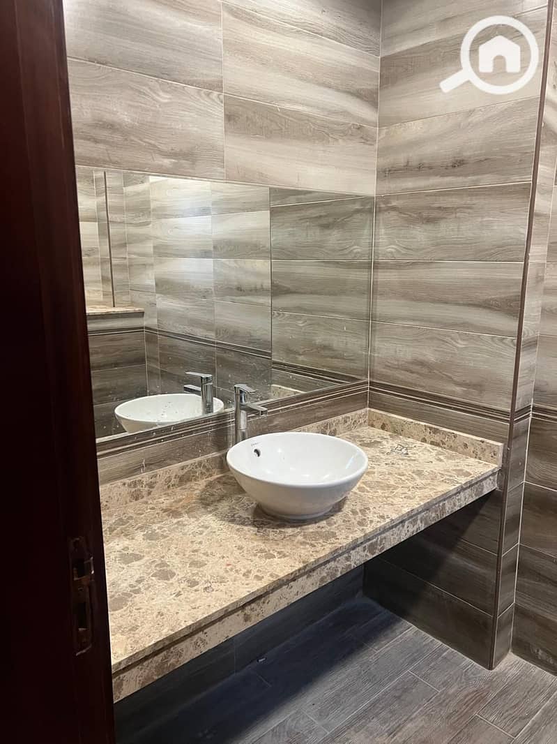 4 WhatsApp Image 2025-12-29 at 6.39. 48 PM. jpeg