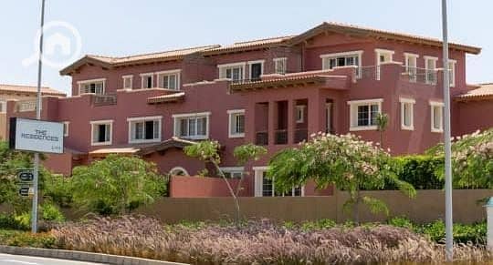 4 Bedroom Townhouse for Sale in New Cairo, Cairo - f8af93f2-dca7-4e33-a85e-0eb3ad2f87b7. jpg