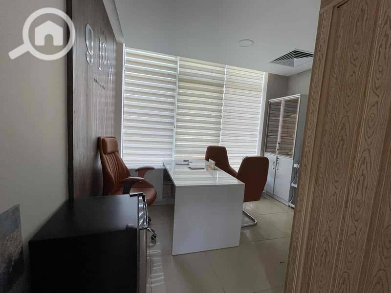 2 d2a26e0b-40ce-43b1-90a9-b885cefc8d97. jpg